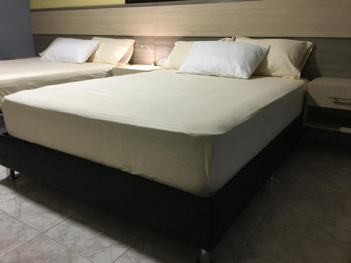 Hotel Don Juan 布加 外观 照片